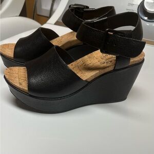 Kork Ease Kiern wedge sandals Size 6 new in box